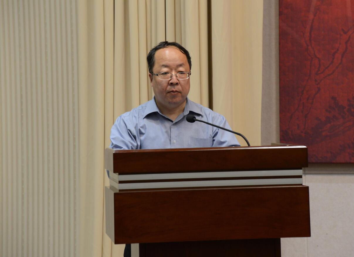 市教委高教育处处长连忠锋代表白海力副主任致辞