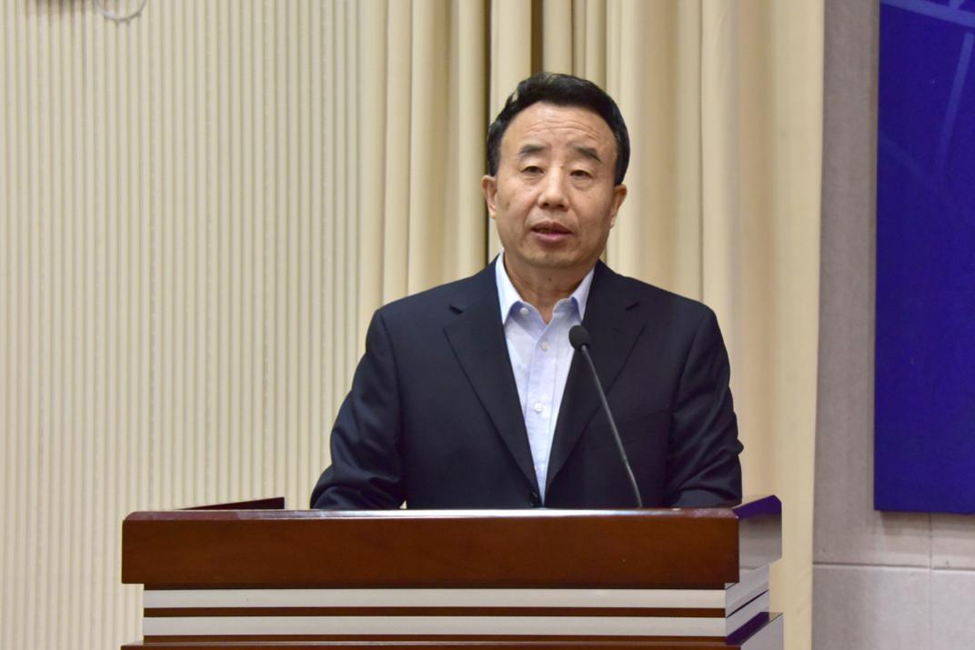 图 1 全国人大代表、天津市政协副主席、天津师范大学古籍保护研究院院长高玉葆教授致辞