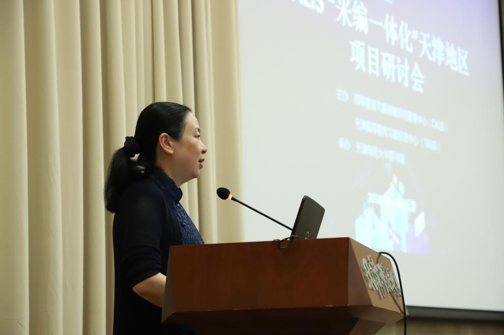 天津师范大学图书馆接励书记在主持