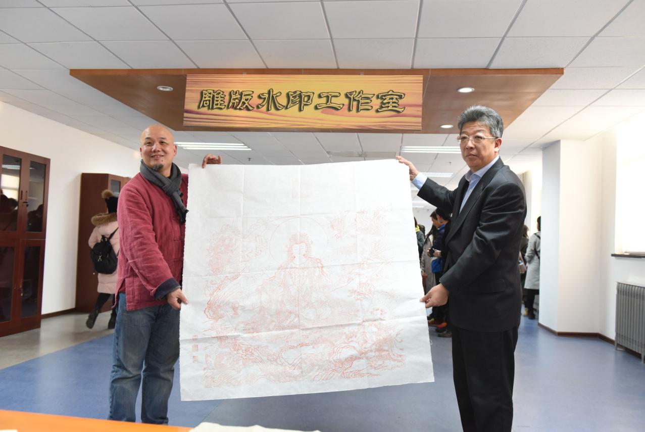 向我校赠送个人作品