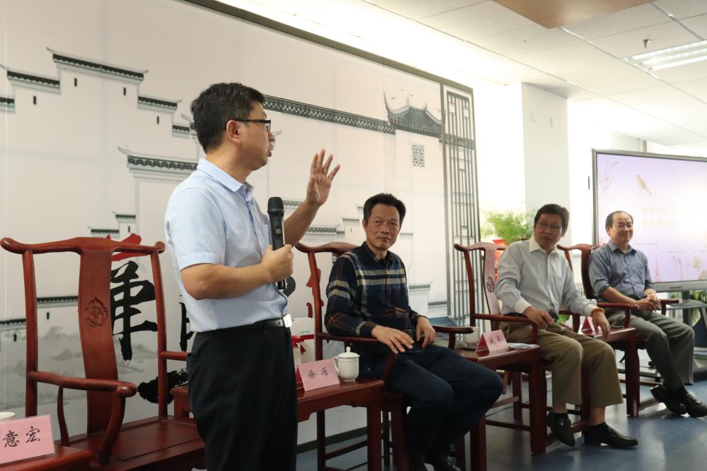 茆意宏教授与大家分享数字阅读前沿理念